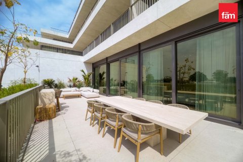 Apartment in Dubai, UAE 3 bedrooms, 268.2 sq.m. № 696703 - photo 27