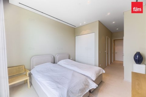 Apartment in Dubai, UAE 3 bedrooms, 268.2 sq.m. № 696703 - photo 15