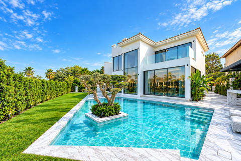 Vila u gradu Jumeirah Islands, Dubai, UAE 5 spavaće sobe, 932.37 m2 Br. 749302