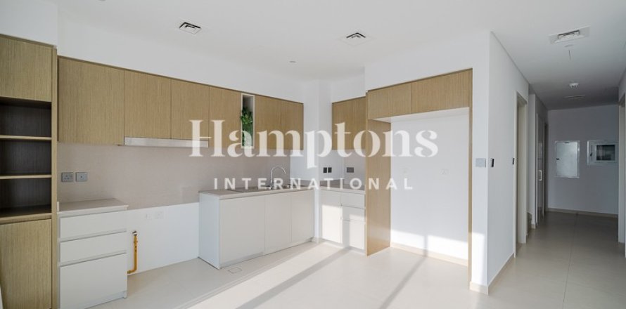 Kaupunkipientalo Arabian Ranches 3, Dubai, Arabiemiraatit 4 makuuhuonetta, 234.301 m2 № 650965