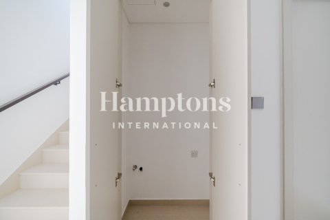 Kaupunkipientalo Arabian Ranches 3, Dubai, Arabiemiraatit 4 makuuhuonetta, 234.30136600 m2 № 650965 - kuva 4