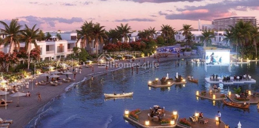 Dubai Investment Park、Dubai、UAEにあるヴィラ 4ベッドルーム、145 m2 No726121