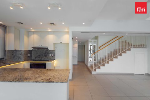 Vilë në Dubai Hills Estate, Emiratet e Bashkuara Arabe 5 dhoma gjumi, 341.3 m2. № 758239 - Foto 3