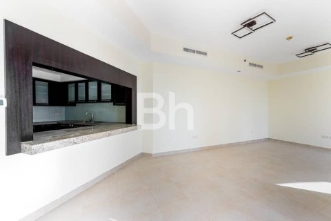 Apartmen di The Views, Dubai, UAE 2 bilik tidur, 120 meter persegi № 643372 - foto 2