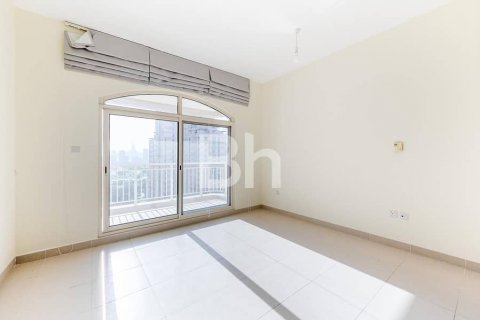 Apartmen di The Views, Dubai, UAE 2 bilik tidur, 120 meter persegi № 643372 - foto 6