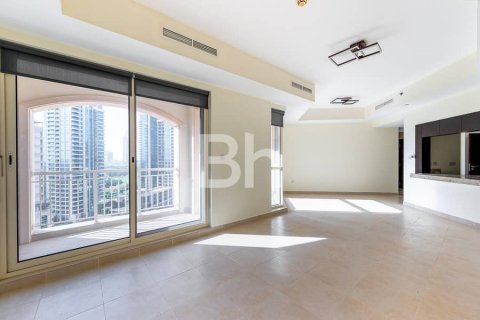 Apartmen di The Views, Dubai, UAE 2 bilik tidur, 120 meter persegi № 643372 - foto 1