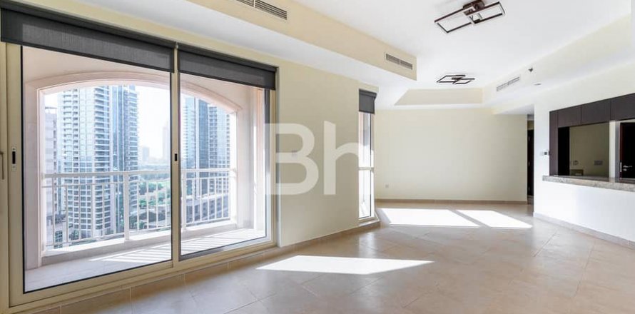 Apartmen di The Views, Dubai, UAE 2 bilik tidur, 120 meter persegi № 643372