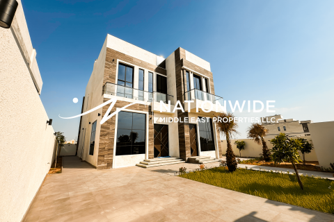 Villa en venta en Abu Dhabi, EAU 7 dormitorios, 521 m2 № 644705 - foto 1