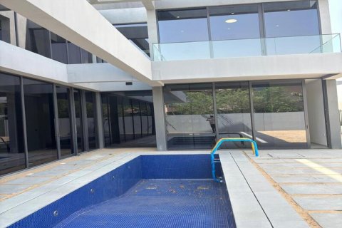 Vila v Tilal City, Sharjah, SAE 4 spálne, 443.13 m2 č. 637555 - Fotografia 8