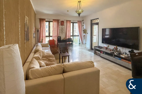 Old Town, Dubai, संयुक्त अरब अमीरात में अपार्टमेंट, 1 बेडरूम, 90 वर्ग मीटर, संख्या 671083 - फ़ोटो 2