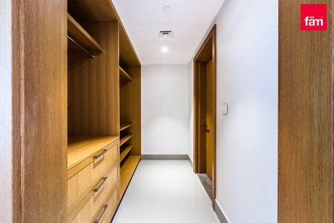 Apartemen di Downtown Dubai (Downtown Burj Dubai), UEA 3 kamar tidur, 189.5 m2 nomor 689116 - foto 17