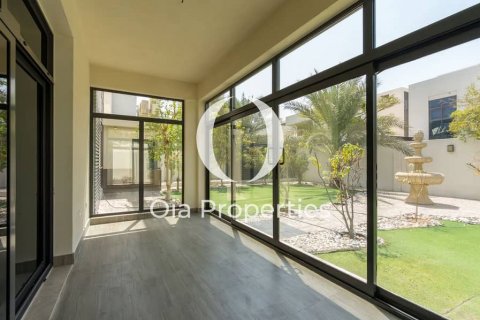 Huvila Yas Island, Abu Dhabi, Arabiemiraatit 5 makuuhuonetta, 568 m2 № 644544 - kuva 9