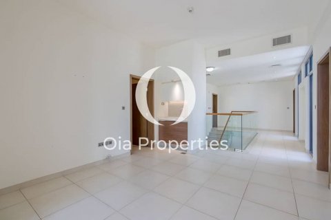 Huvila Yas Island, Abu Dhabi, Arabiemiraatit 5 makuuhuonetta, 568 m2 № 644544 - kuva 14
