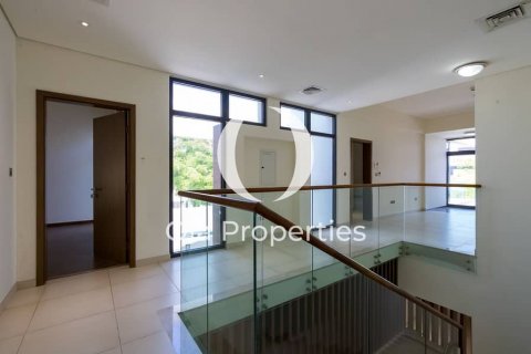 Huvila Yas Island, Abu Dhabi, Arabiemiraatit 5 makuuhuonetta, 568 m2 № 644544 - kuva 26
