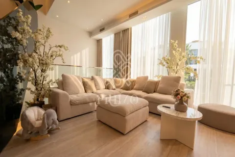 Vila di Palm Jumeirah, Dubai, UAE 4 bilik tidur, 498 meter persegi № 718269 - foto 3