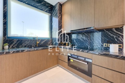 Villa in Dubai, UAE 7 bedrooms, 1021 sq.m. № 736014 - photo 20