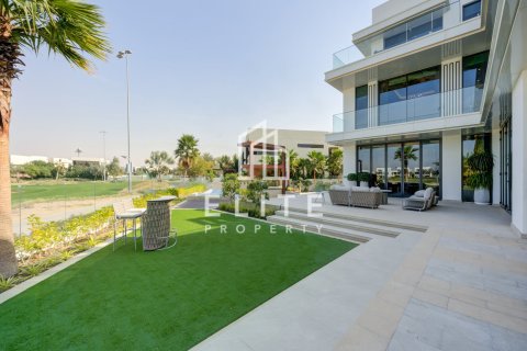 Villa in Dubai, UAE 7 bedrooms, 1021 sq.m. № 736014 - photo 2