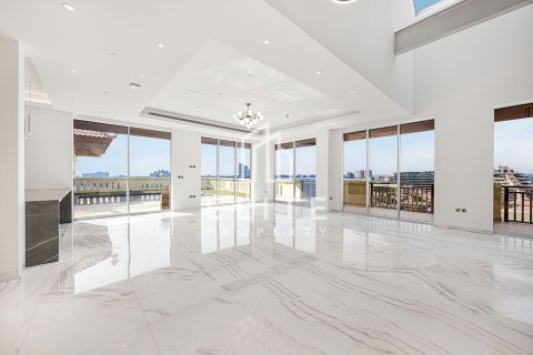 Penthouse di Palm Jumeirah, Dubai, UAE 4 bilik tidur, 677 meter persegi № 736015 - foto 4