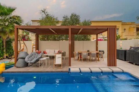 The Springs, Dubai, UAE의 임대용 빌라 침실 2개, 156.63제곱미터 번호 733579 - 사진 5