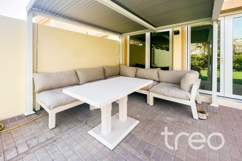 Vila u The Springs, Dubai, UAE 3 spavaćih soba, 228.08 m2 Br. 733582 - fotografija 6