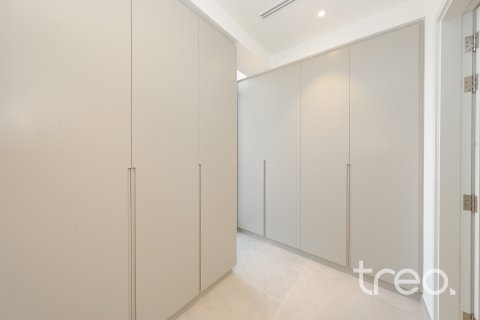 Vilë në Mudon, Dubai, Emiratet e Bashkuara Arabe 4 dhoma gjumi, 535.49 m2. № 733584 - Foto 9