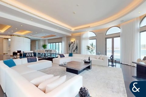 فيلا للإيجار في نخلة جميرا، دبي، الإمارات العربية المتحدة 5 غرفة نوم ، 621 متر مربع ، رقم 688871 - صورة 9