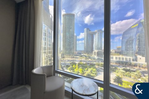 דירה להשכרה ב Downtown Dubai (Downtown Burj Dubai), Dubai, איחוד האמירויות  1 חדר שינה, 110 מ"ר, מספר 688873 - תמונה 2