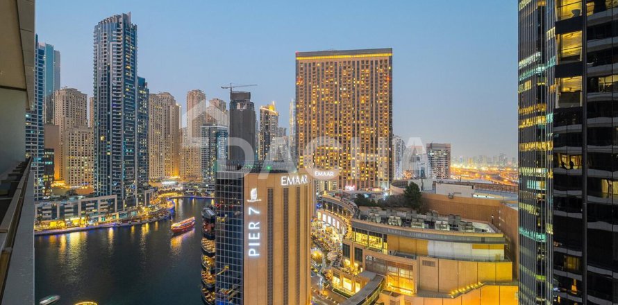 דירה ב Dubai Marina, Dubai, איחוד האמירויות 2 חדרי שינה, 99 מ"ר מספר 707111