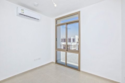 Shtëpi në qytet në Town Square, Dubai, Emiratet e Bashkuara Arabe 3 dhoma gjumi, 188 m2. № 699514 - Foto 16