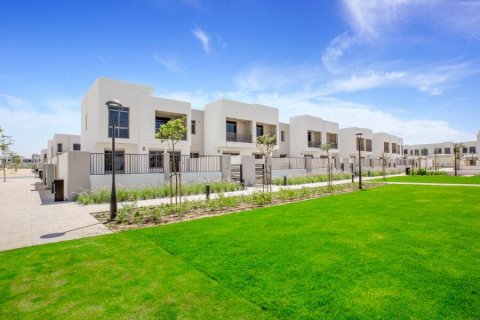 Shtëpi në qytet në Town Square, Dubai, Emiratet e Bashkuara Arabe 3 dhoma gjumi, 188 m2. № 699514 - Foto 21