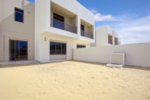 Shtëpi në qytet në Town Square, Dubai, Emiratet e Bashkuara Arabe 3 dhoma gjumi, 188 m2. № 699514 - Foto 20