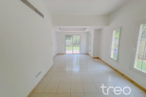 וילה להשכרה ב The Springs, Dubai, איחוד האמירויות 3 חדרי שינה, 209.77 מ"ר, מספר 739335 - תמונה 2