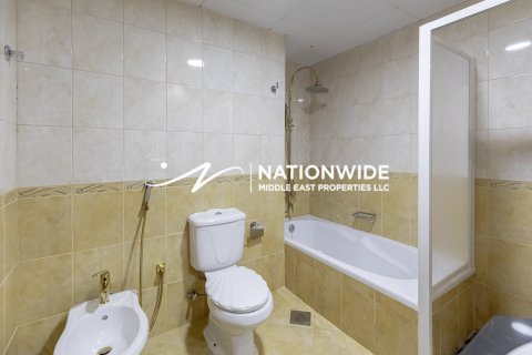 Villa in Abu Dhabi, UAE 3 bedrooms, 176 sq.m. № 629935 - photo 15