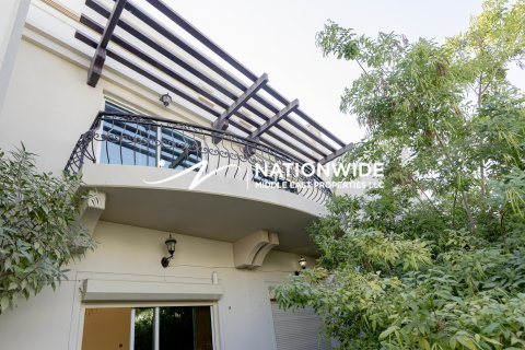 Villa in Abu Dhabi, UAE 3 bedrooms, 176 sq.m. № 629935 - photo 17