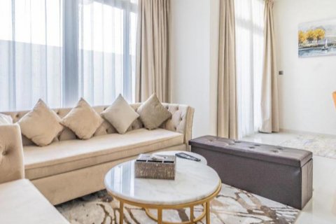 Villa te koop in Dubai, VAE 3 slaapkamers, 158 vr.m., nr 640090 - foto 2