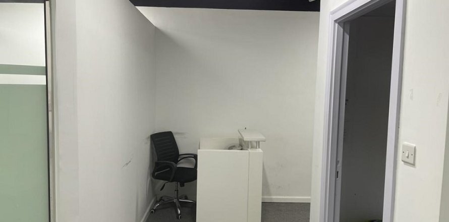 Propiedad comercial en Business Bay, Dubai, EAU 151 m² № 648558