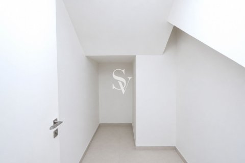 Māja Jebel Ali, Dubaijā, AAE 3 istabas, 242 m2 Nr. 718744 - attēls 12