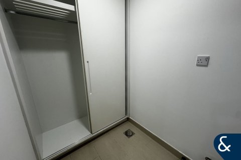 Appartamento in vendita a Motor City, Dubai, EAU 2 camere da letto, 139 mq. № 684895 - foto 9