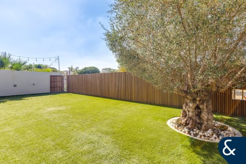 Dubai Hills Estate, Dubai, संयुक्त अरब अमीरात में विला, 5 बेडरूम, 251 वर्ग मीटर, संख्या 684921 - फ़ोटो 22