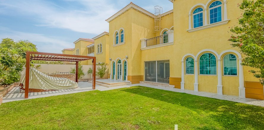 Villa itt: Jumeirah Park, Dubai, EAE, 3 hálószoba, 284.56 m², azonosító: 733534