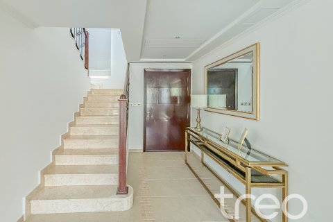 Villa itt: Jumeirah Park, Dubai, EAE, 3 hálószoba, 284.56 m², azonosító: 733534 - fénykép 8