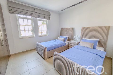 Villa itt: Jumeirah Park, Dubai, EAE, 3 hálószoba, 284.56 m², azonosító: 733534 - fénykép 13