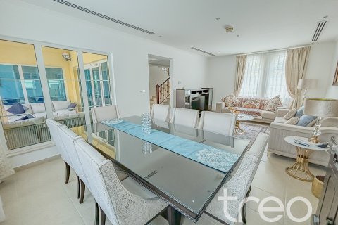 Villa itt: Jumeirah Park, Dubai, EAE, 3 hálószoba, 284.56 m², azonosító: 733534 - fénykép 5