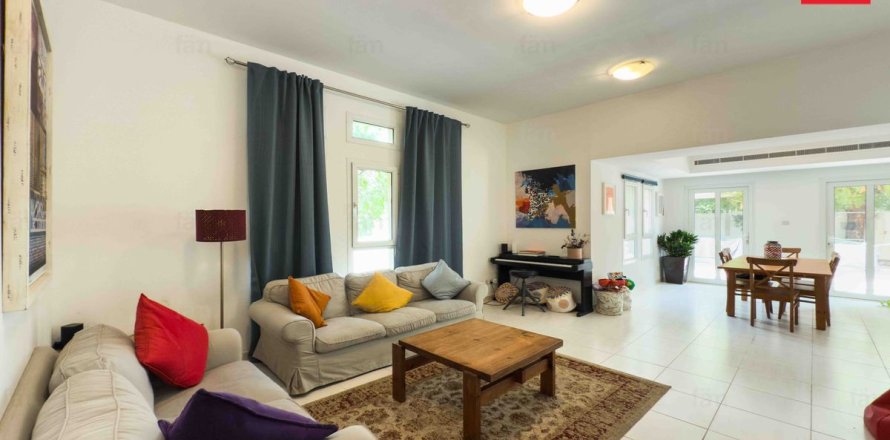 Vila di Dubai, UEA 3 kamar tidur, 353.8 m2 nomor 640519