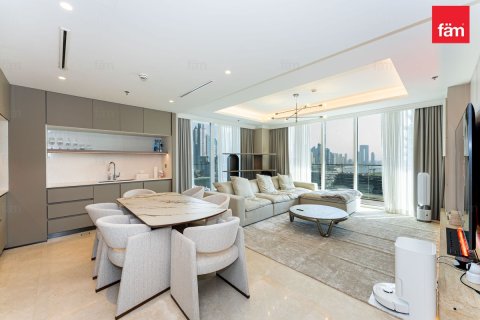 Apartament na sprzedaż w Dubai Harbour, Dubai, ZEA 3 sypialnie, 178.2 mkw., nr 763976 - zdjęcie 2