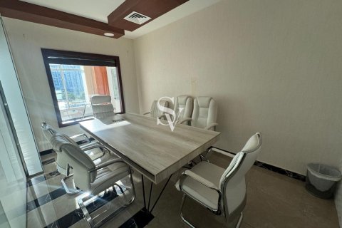 Zyrë në Business Bay, Dubai, Emiratet e Bashkuara Arabe 88 m2. № 721595 - Foto 4