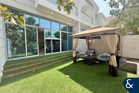 Villa til salgs i Al Furjan, Dubai, Emiratene 3 soverom, 198 kvm Nr. 666456 - Foto 9