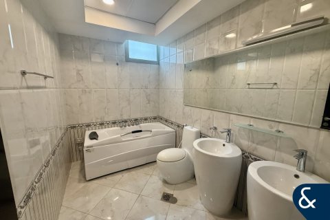 Villa til salgs i Al Furjan, Dubai, Emiratene 3 soverom, 198 kvm Nr. 666456 - Foto 18