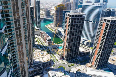 Apartment in Business Bay, Dubai, UAE 1 bedroom, 63 sq.m. № 703383 - photo 18