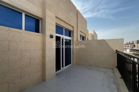Kuća u nizu u DAMAC Hills (Akoya by DAMAC), Dubai, UAE 4 spavaćih soba, 112 m2 Br. 703381 - fotografija 3